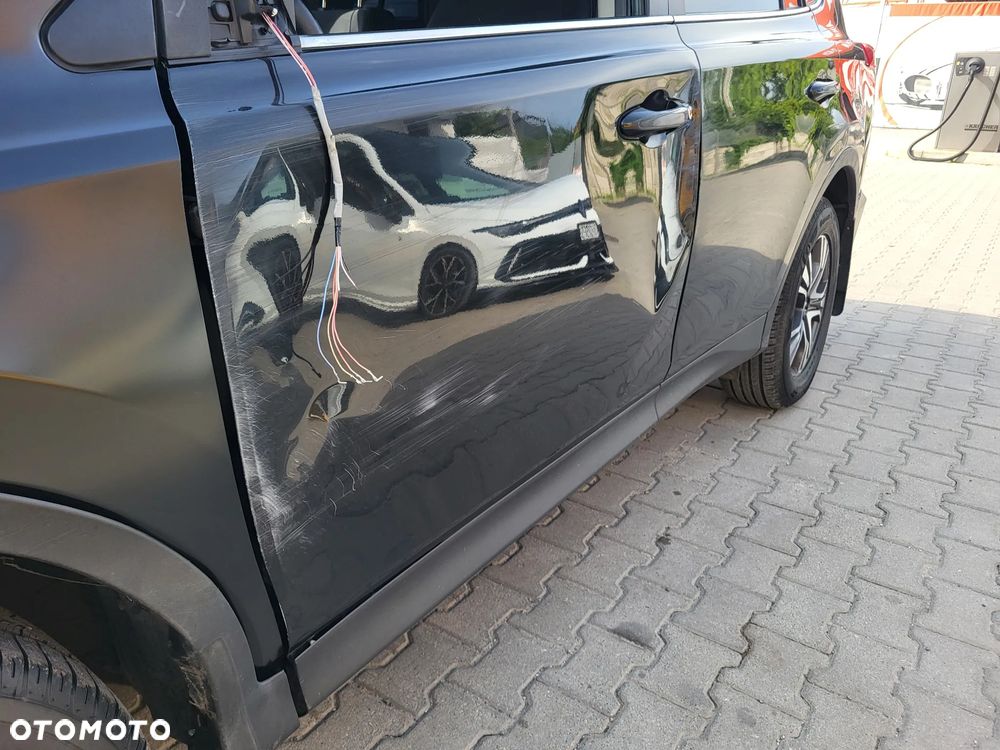 Toyota RAV4 2.2 D-4D 4x4 Comfort - 12