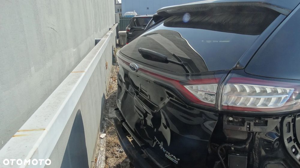 Ford Edge 2.0 EcoBlue Bi-Turbo 4x4 Titanium - 4