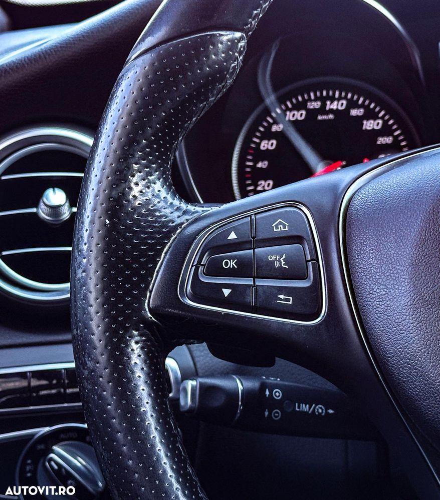 Mercedes-Benz C - 26