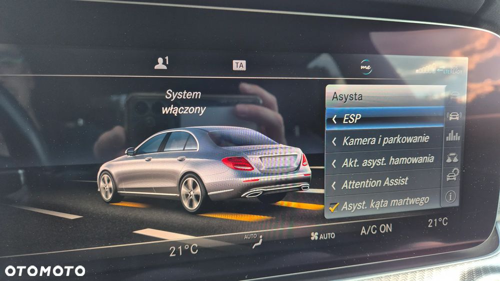 Mercedes-Benz Klasa E 220 d 4-Matic Avantgarde - 23