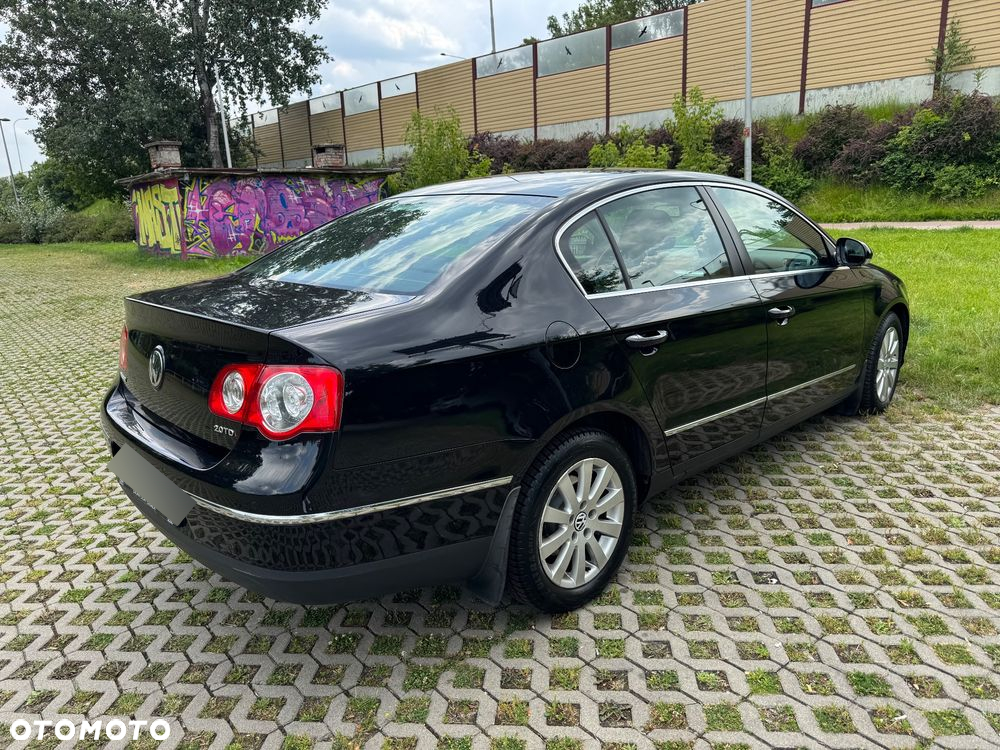 Volkswagen Passat 2.0 TDI DPF Highline - 2