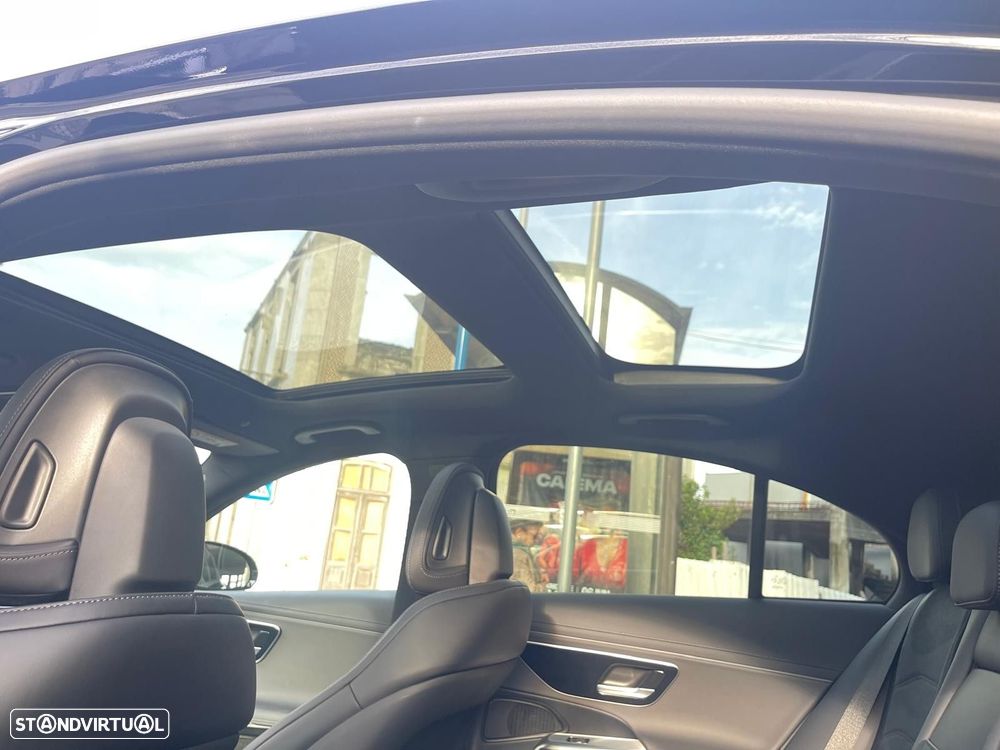 Mercedes-Benz E 300 e AMG Line - 10