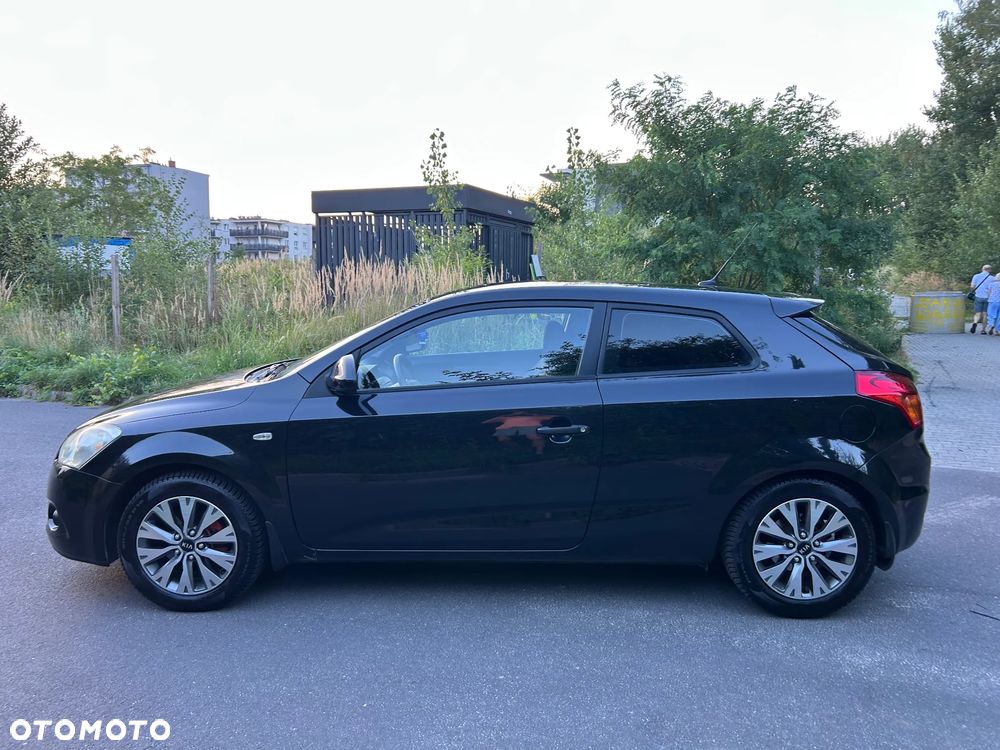 Kia Ceed - 3
