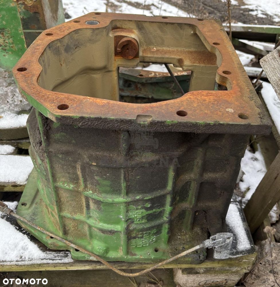 John Deere 6120 6220 6320 6420 6520 6620 Obudowa Skrzyni Biegów L101943 L101944 L101193 - 2