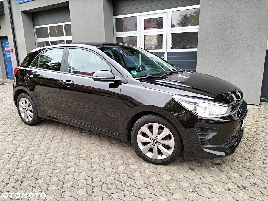 Kia Rio - 10