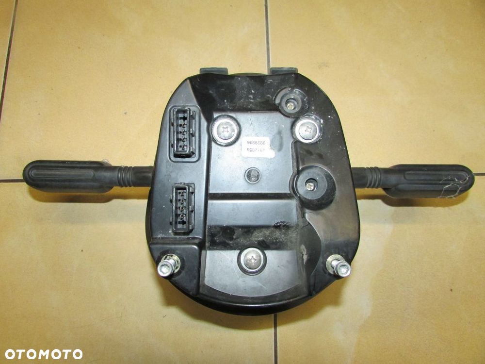 Benelli Leoncino 250 lampa przód reflektor - 2