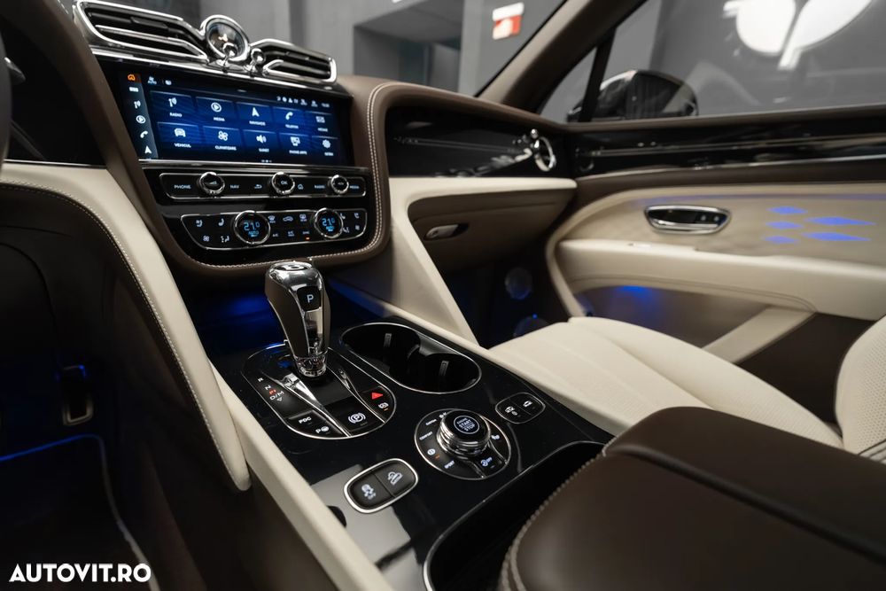 Bentley Bentayga - 16