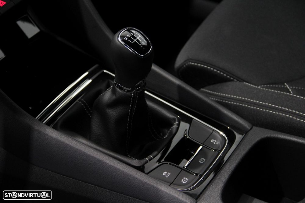 Skoda Karoq 1.0 TSI Sportline - 36