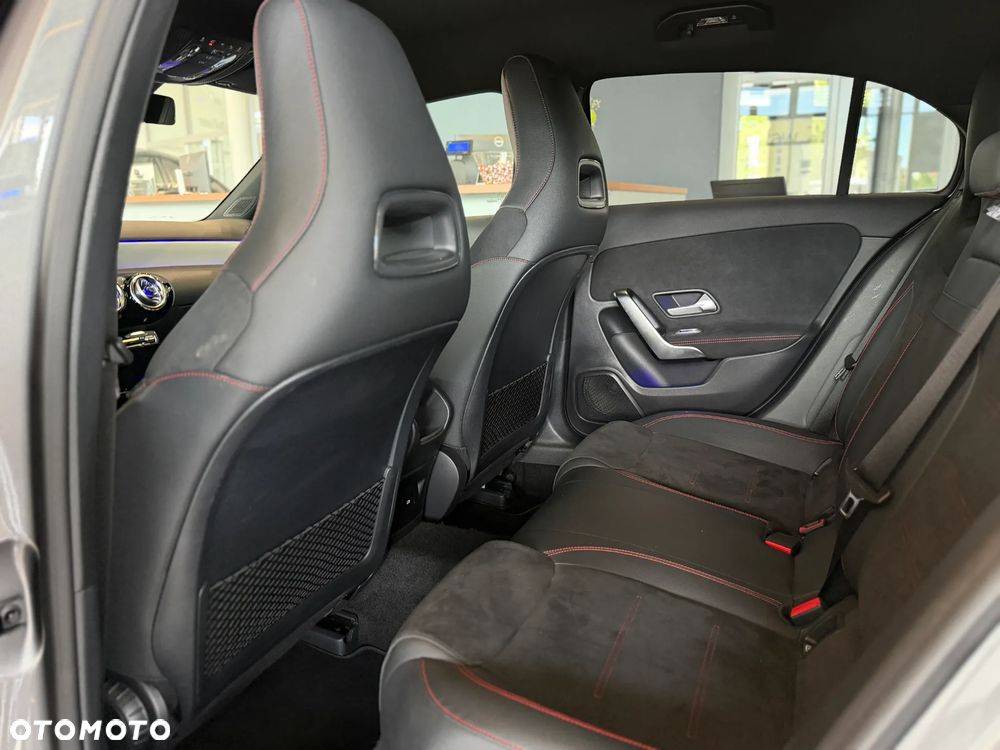 Mercedes-Benz Klasa A 200 AMG Line 7G-DCT - 7