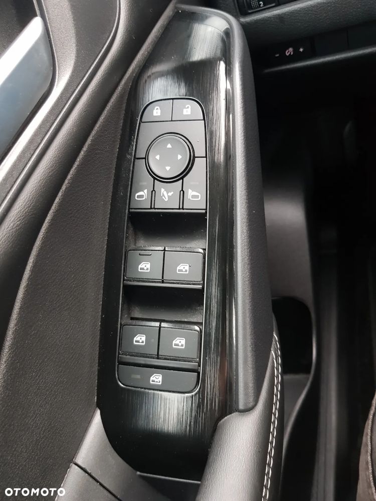 Nissan Qashqai 1.3 DIG-T MHEV Tekna - 24