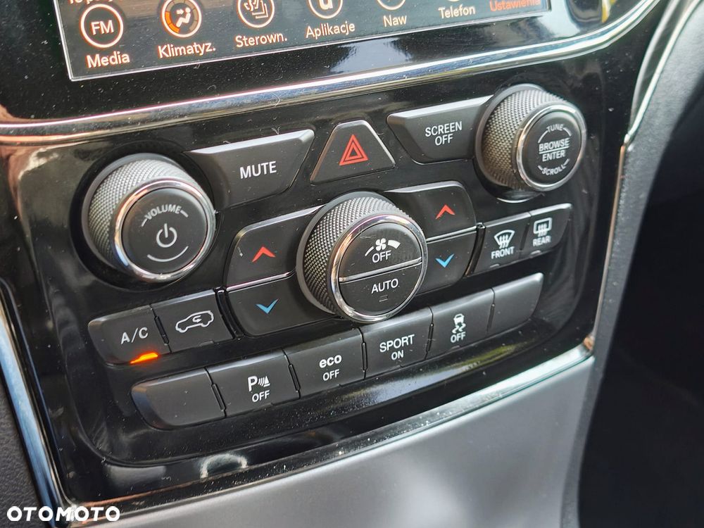 Jeep Grand Cherokee 5.7 V8 HEMI 4WD Automatik S - 26