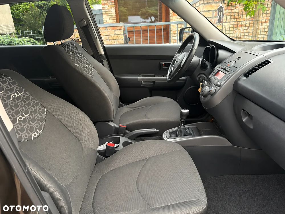 Kia Soul 1.6 L - 9