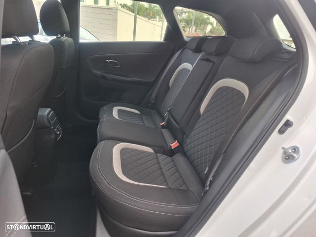 Kia Ceed SW 1.6 CRDi GT Line - 37