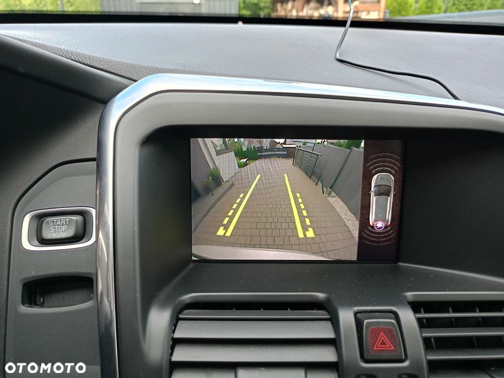 Volvo XC 60 D4 AWD Summum - 27