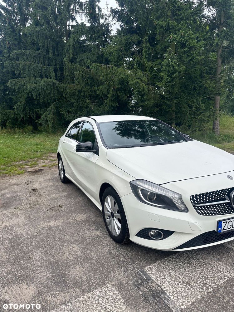 Mercedes-Benz Klasa A 180 (BlueEFFICIENCY) 7G-DCT - 2