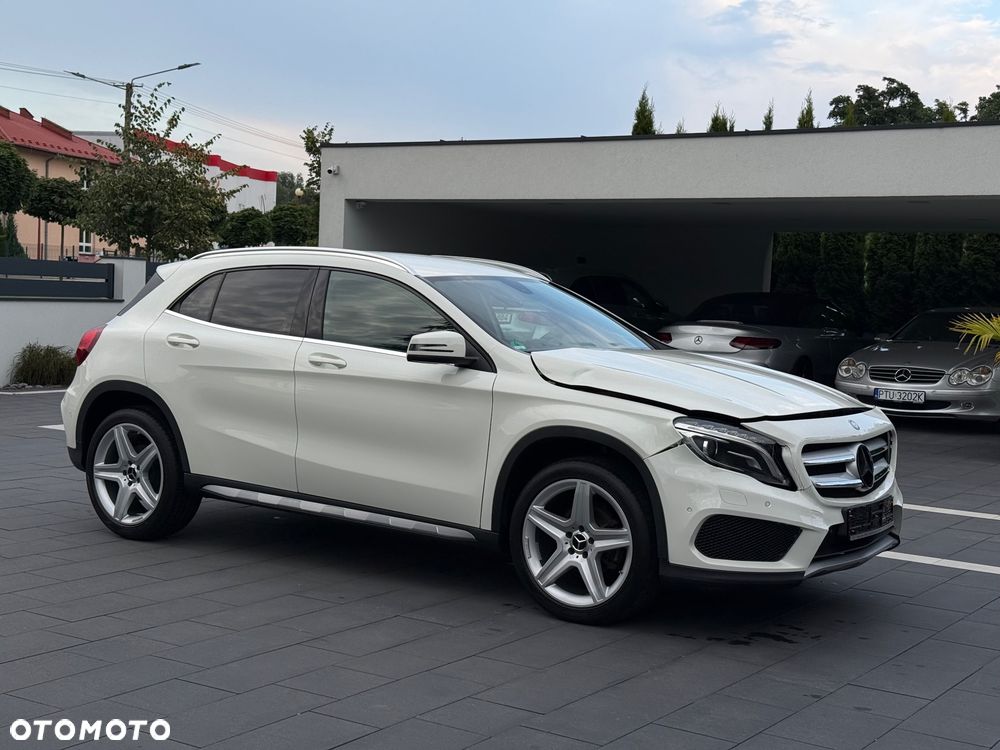 Mercedes-Benz GLA 200 AMG Line - 5