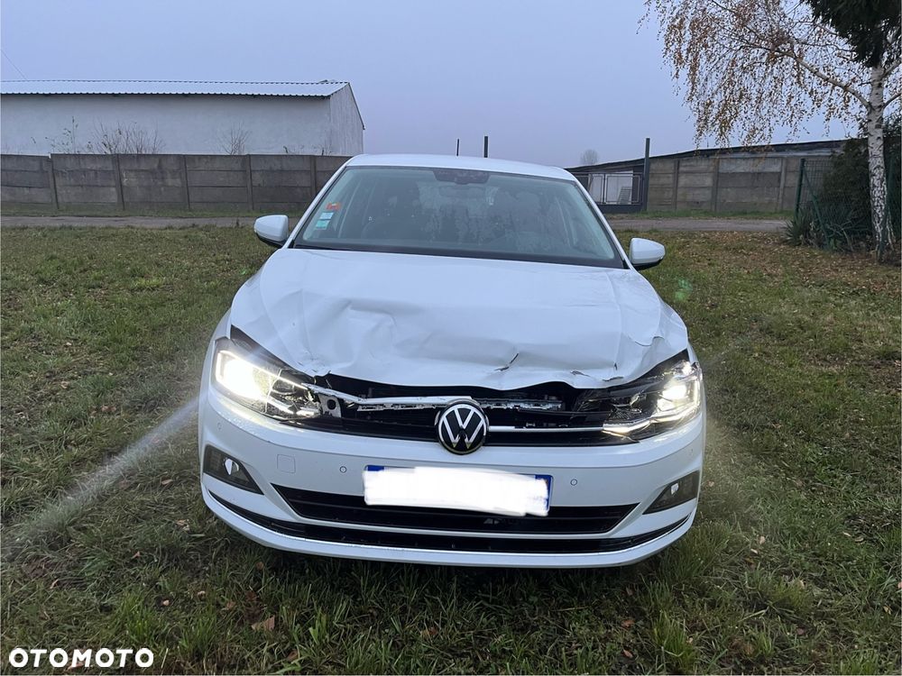 Volkswagen Polo - 2