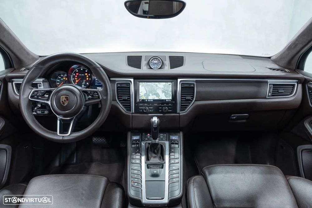 Porsche Macan Turbo PDK - 19