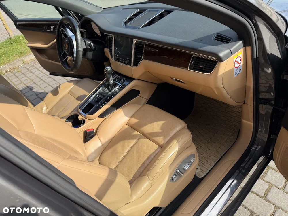 Porsche Macan - 10