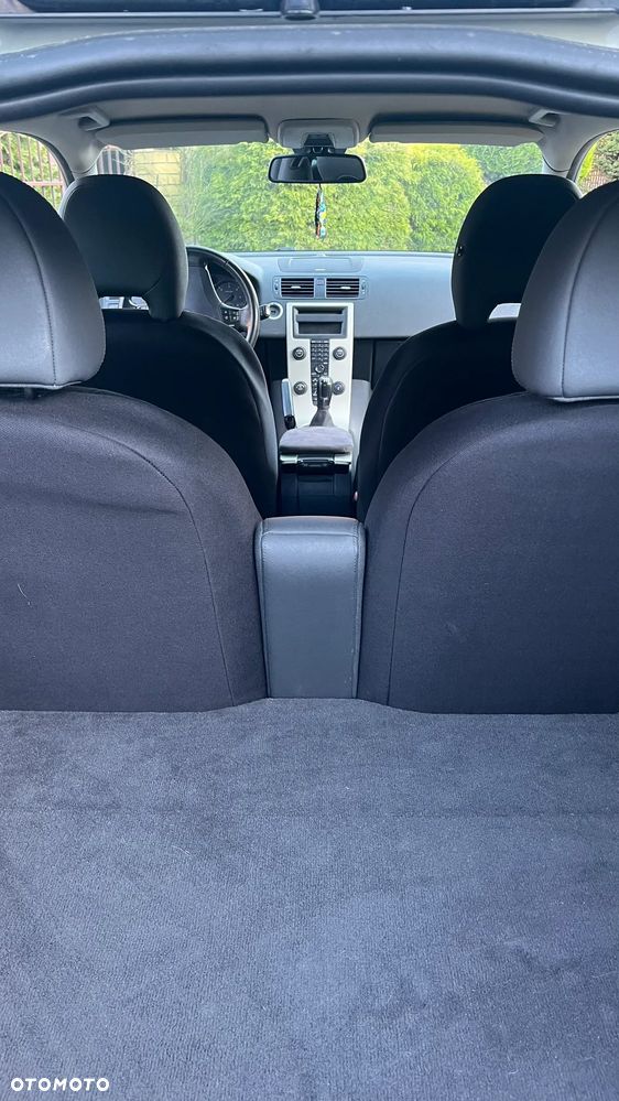 Volvo C30 2.0D Momentum - 30