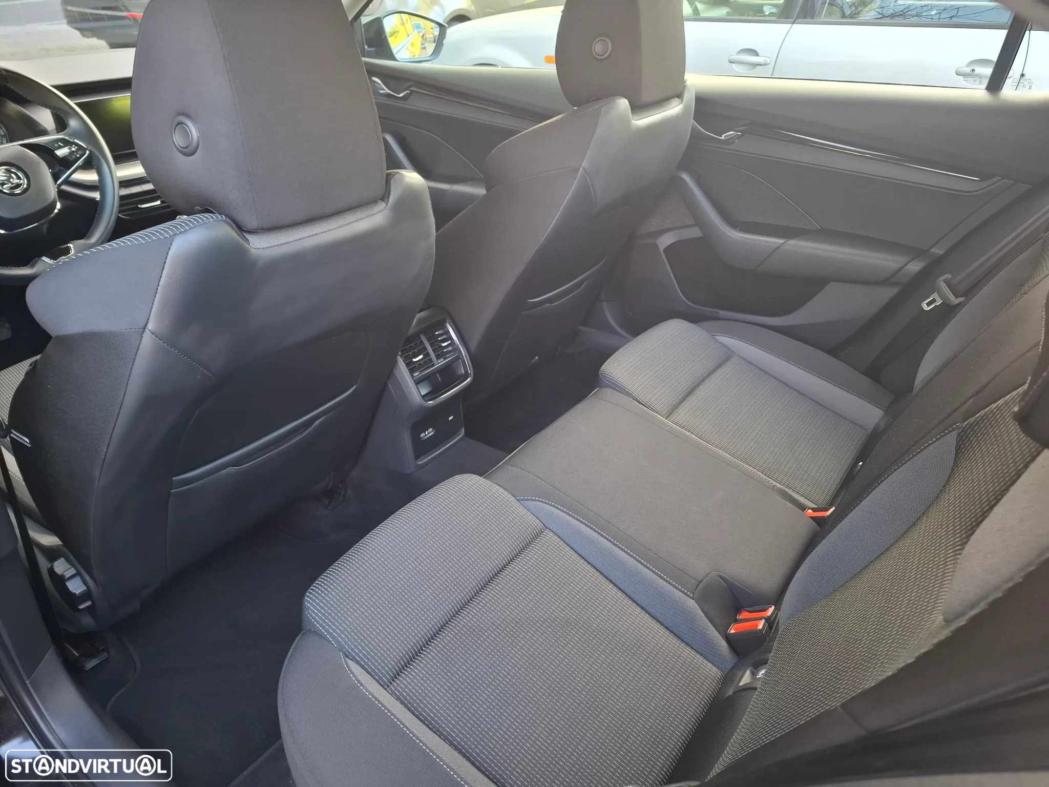Skoda Octavia 2.0 TDI Active - 7