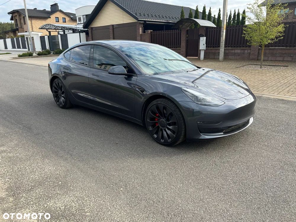 Tesla Model 3 Langstreckenbatterie Allradantrieb Dual Motor - 2