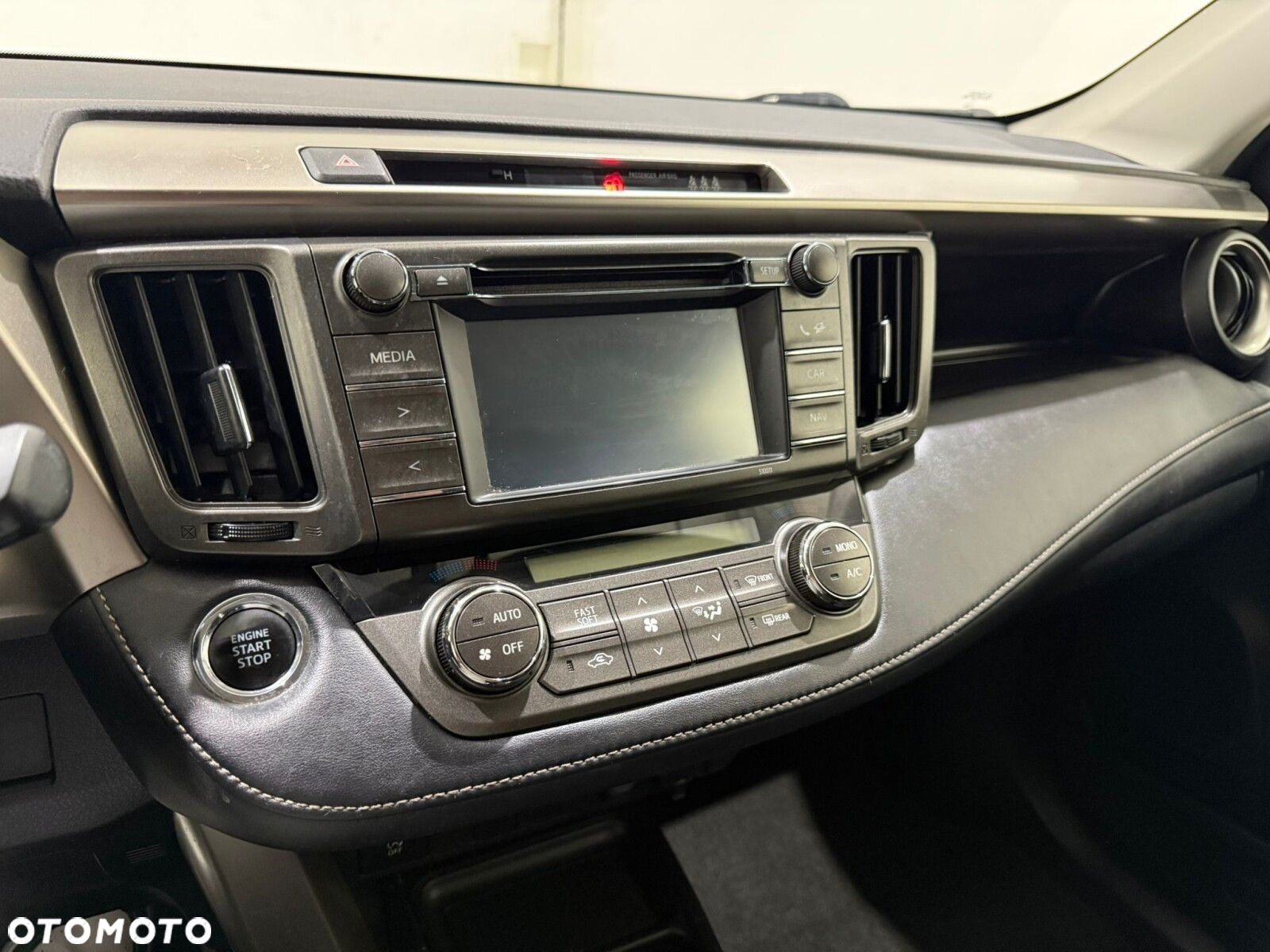 Toyota RAV4 - 32