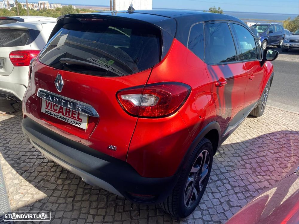 Renault Captur 1.5 dCi Helly Hansen - 4
