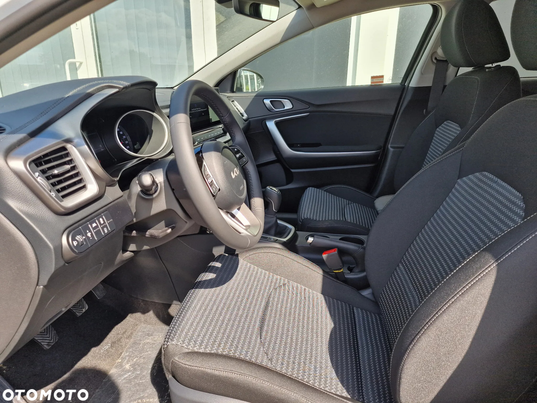 Kia XCeed 1.5 T-GDI M - 4