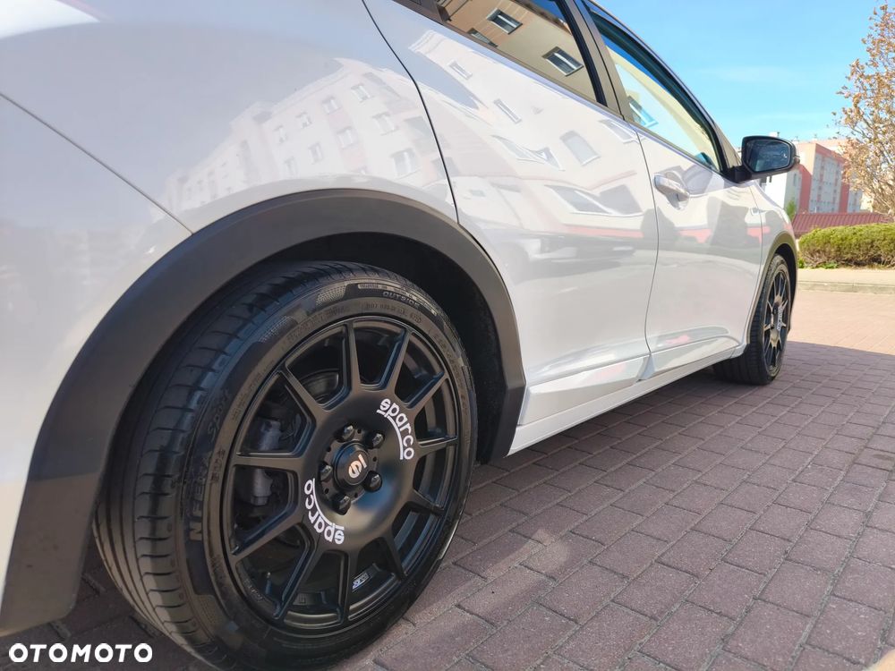 Honda Civic 1.8 i-VTEC Sport - 11