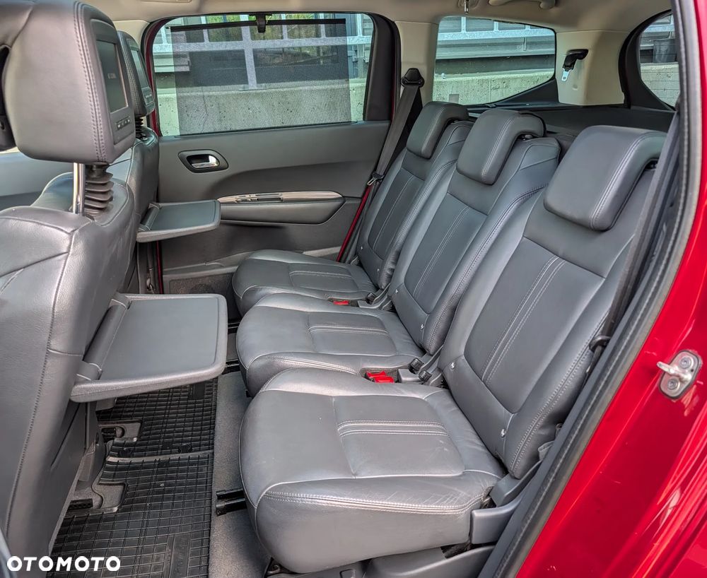 Peugeot 5008 1.6 THP Premium - 15