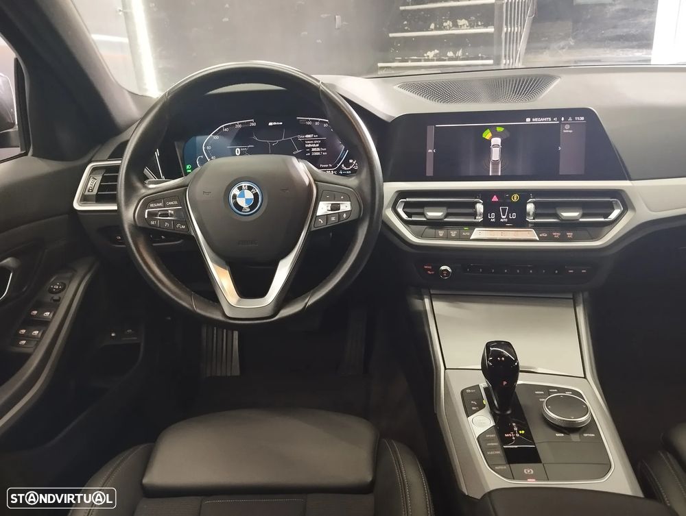 BMW 320 e Auto - 18