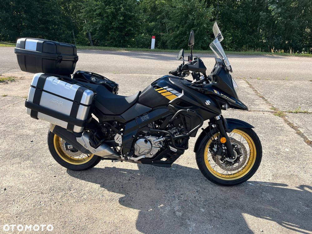 Suzuki V-STROM - 1