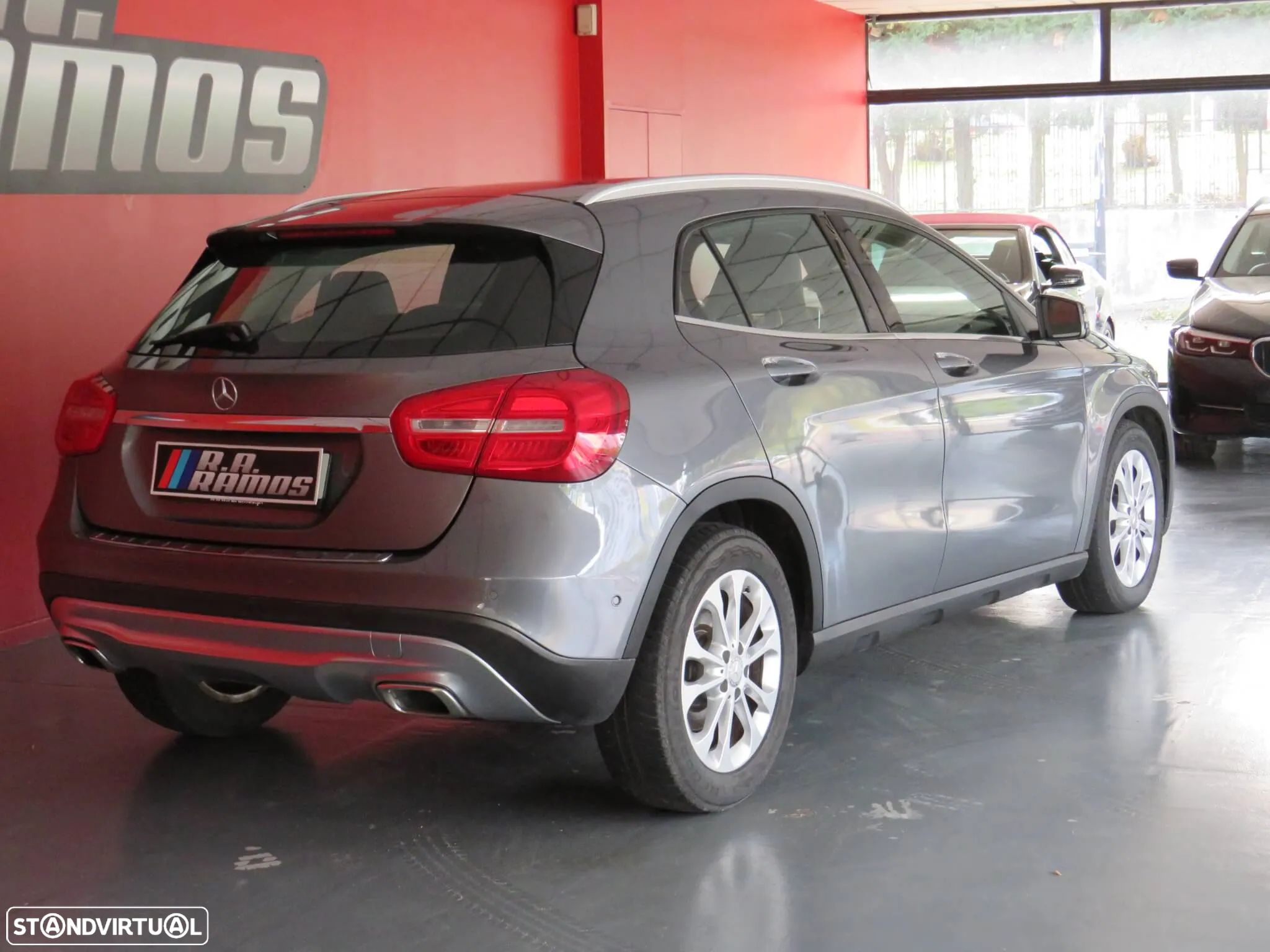 Mercedes-Benz GLA 200 d 7G-DCT Urban - 6