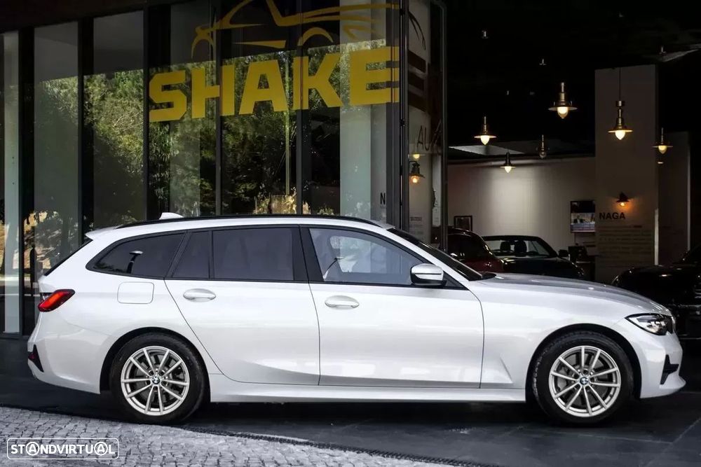 BMW 330 e Line Luxury Auto - 5