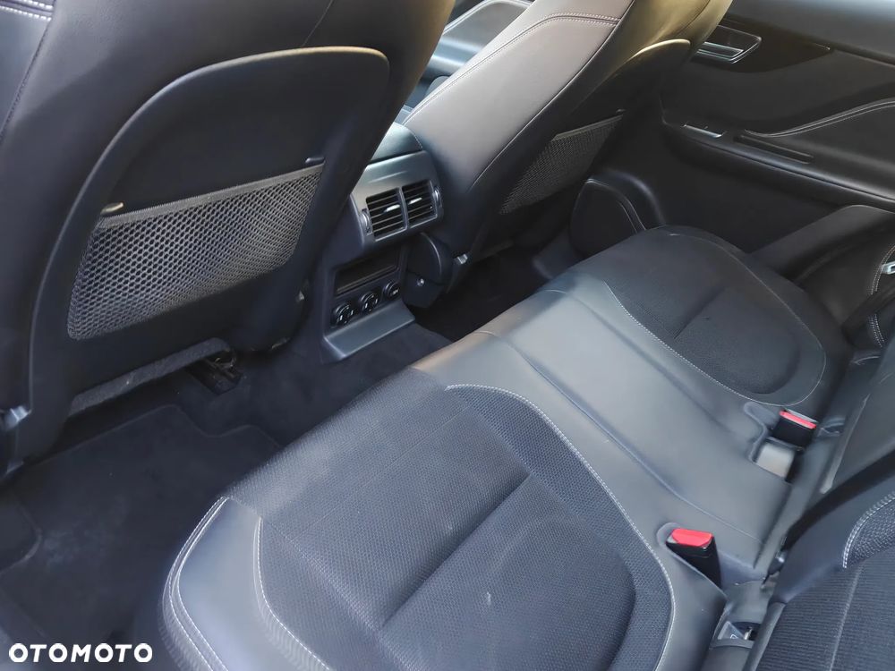 Jaguar F-Pace 2.0 i4D AWD R-Sport - 9