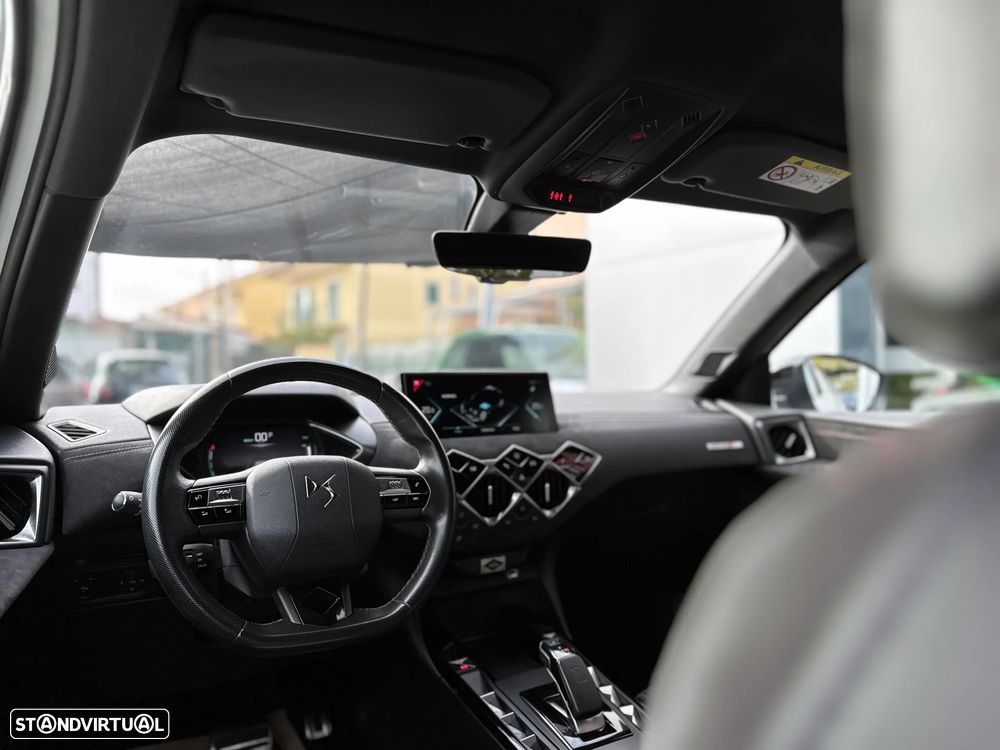 DS DS3 Crossback E-TENSE PERFORMANCE LINE - 32