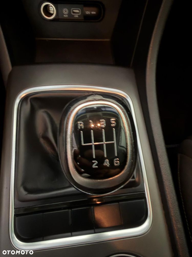 Kia Optima 2.0 M - 40