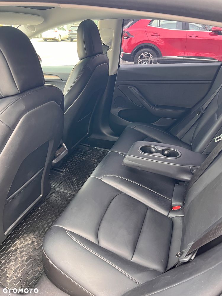 Tesla Model 3 - 27