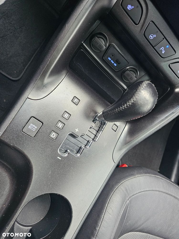 Hyundai ix35 2.0 CRDi 4WD Automatik Premium - 27