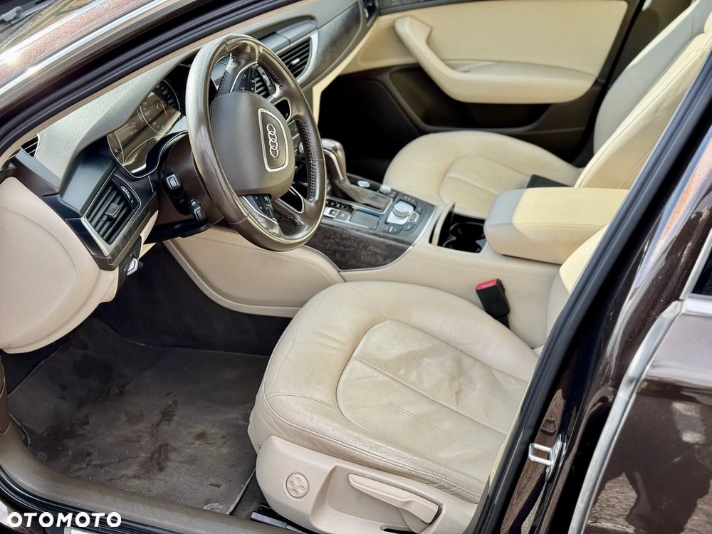 Audi A6 Avant 2.0 TDI Ultra S tronic - 13
