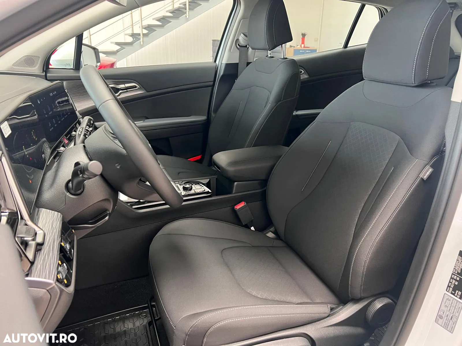 Kia Sportage 1.6 T-GDI MHEV 7DCT HP 4x2 Urban - 11