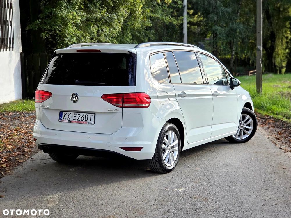 Volkswagen Touran 2.0 TDI BMT Comfortline - 13