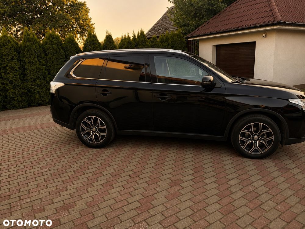 Mitsubishi Outlander 2.2 DID Intense + 4WD - 35