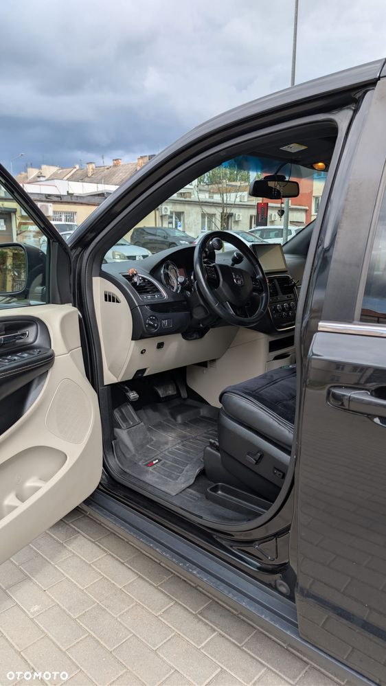 Dodge Grand Caravan 3.6 Express - 5