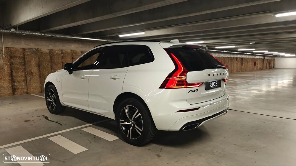 Volvo XC 60 2.0 T8 PHEV R-Design AWD - 31