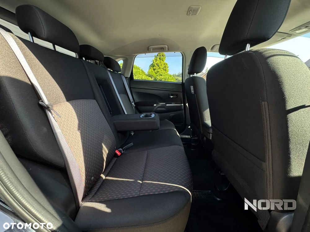 Mitsubishi ASX 1.6 Intense Plus Navi Blue Edition - 15