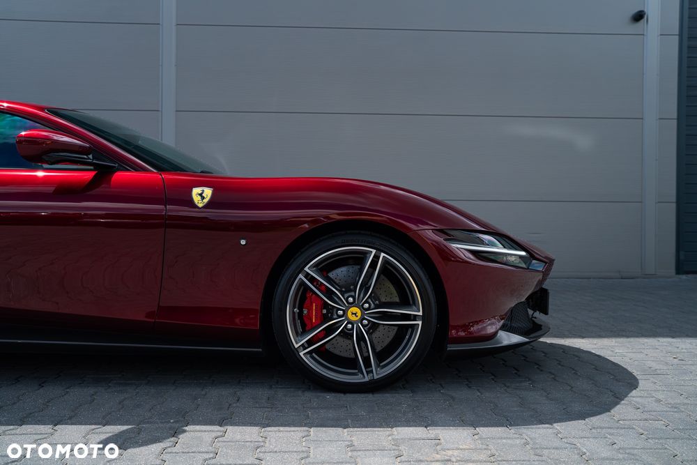 Ferrari Roma - 9