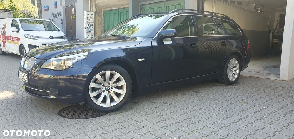 BMW Seria 5 520i - 8