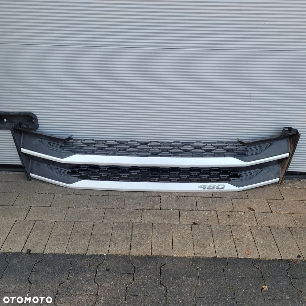 GRILL DAF XG ORYGINAŁ 2250145 CHWALIM116 - 1